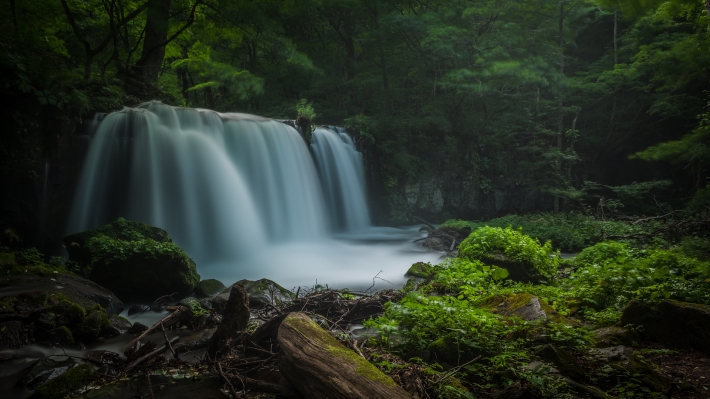 aomori-Choshi_waterfall-m.jpg
